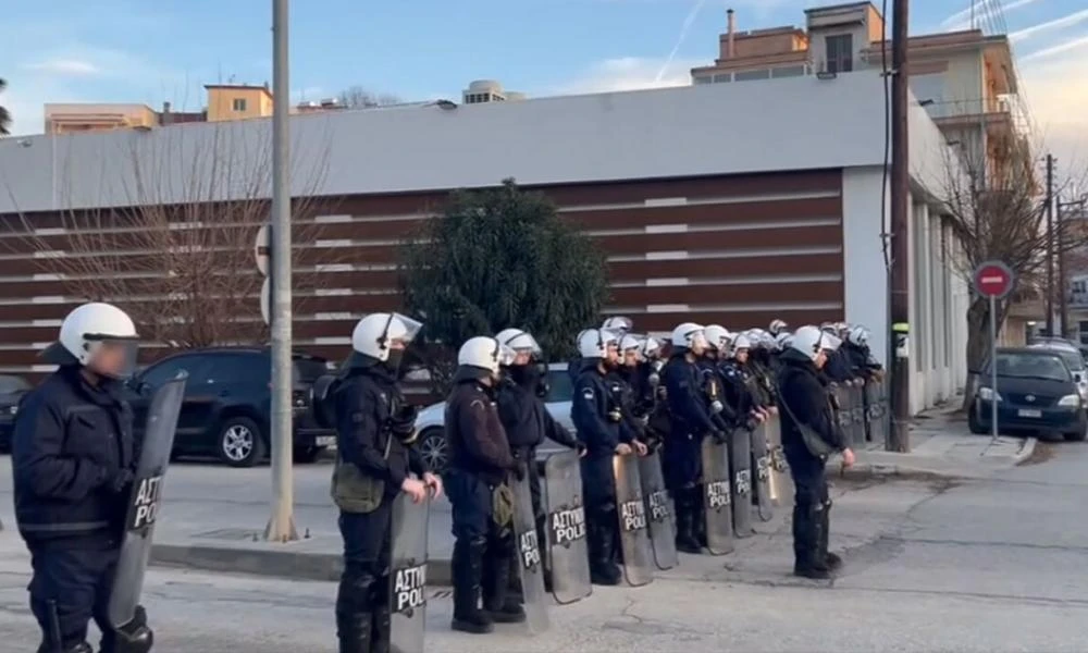 Κομοτηνή - Κοσμήτορας Νομικής: Φοιτητές κάλεσαν την Αστυνομία για να σταματήσει η κατάληψη